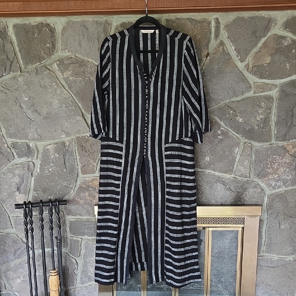 Soft Surroundings Black and Gray Striped Long Sleeve Duster